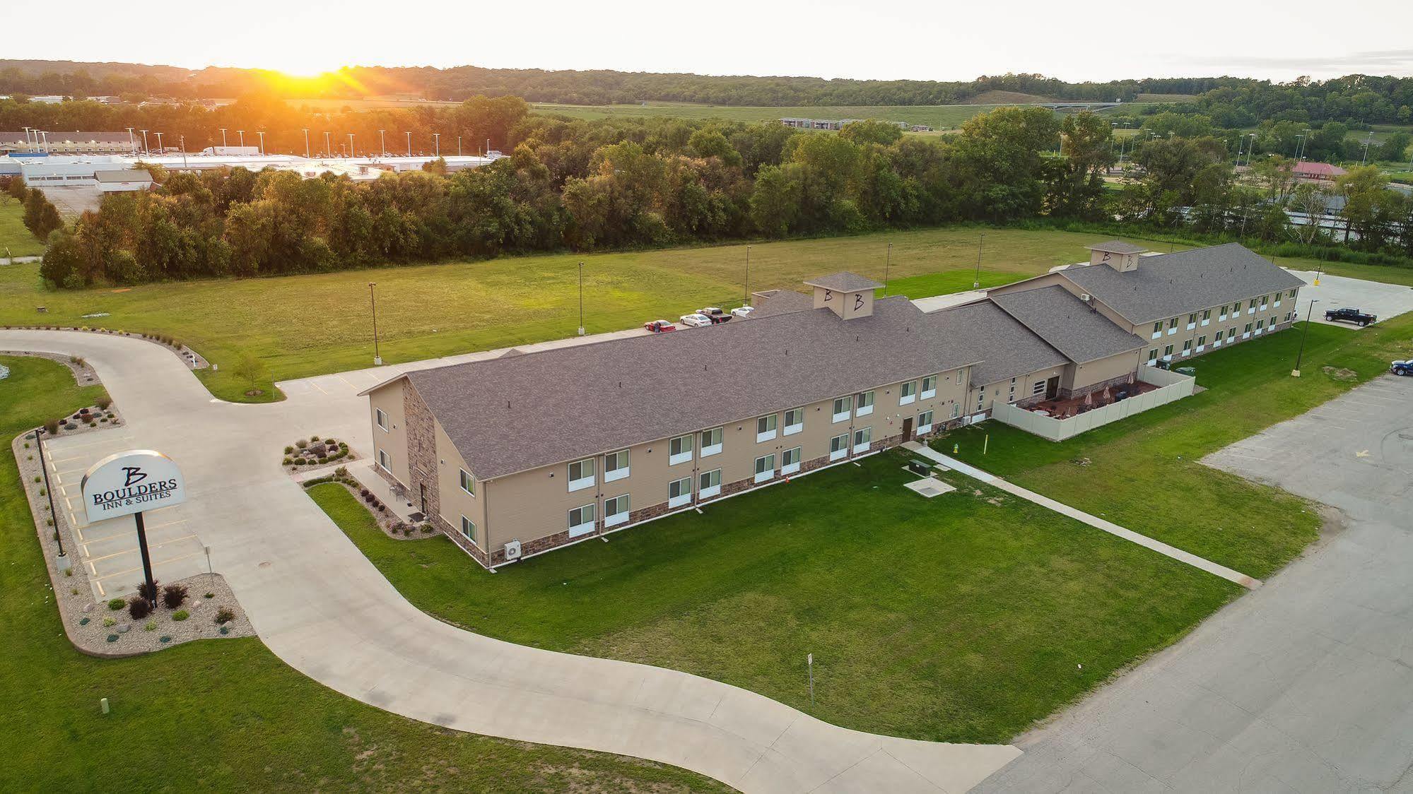 Cobblestone Inn & Suites Fort Madison Exterior foto